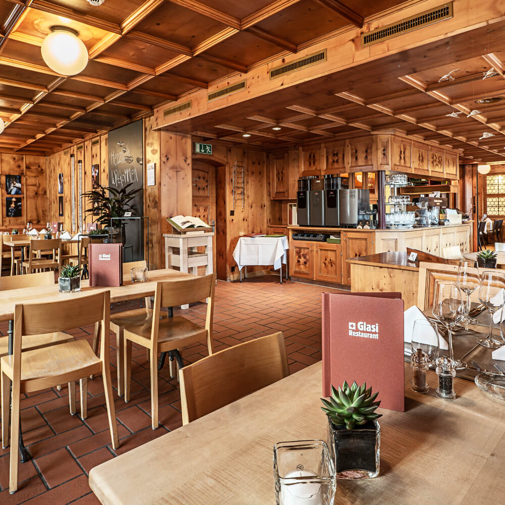 Corporate Design & Webseite: Glasi Restaurant Adler